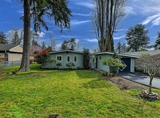 2551 NE 204th St, Seattle, WA 98155