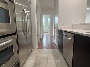 900 W Hubbard St #3B, Chicago, IL 60642