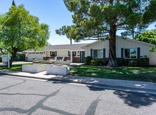 3320 N 48th Pl, Phoenix, AZ 85018