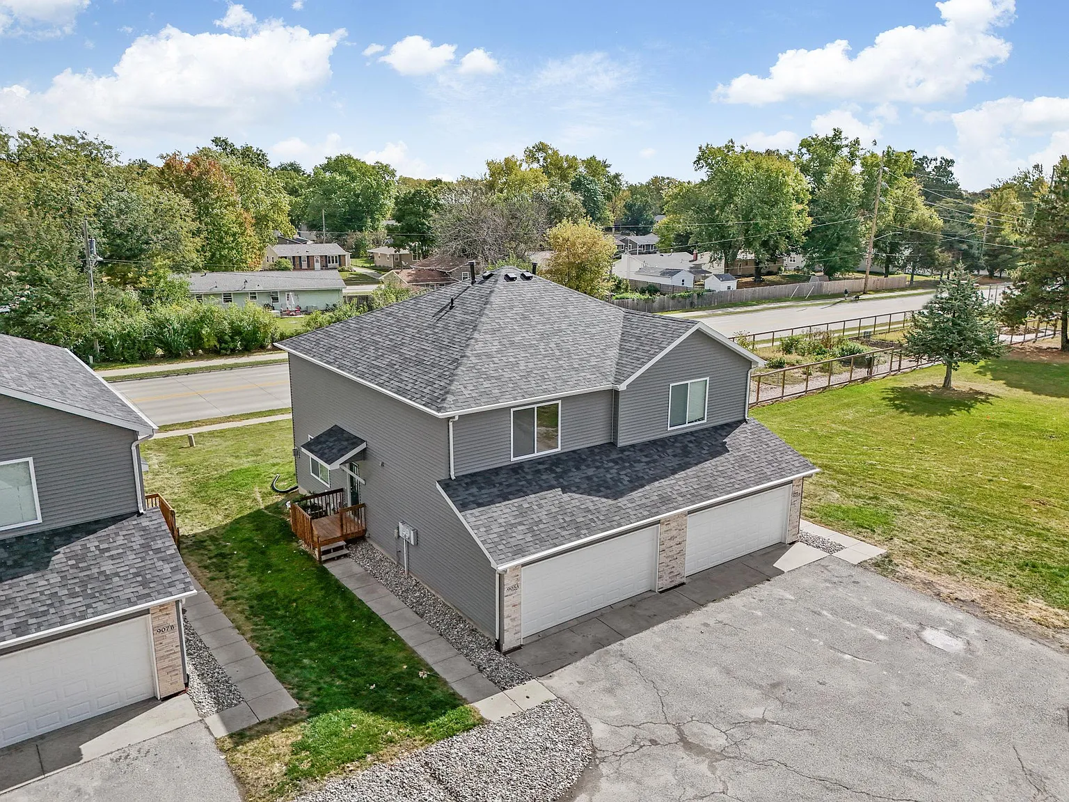 4 bed, 3.5 bath, 1804 sqft, $2,200 — Photo 3