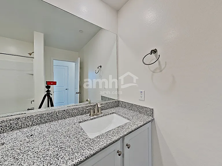 12502 N 60th Ave — Photo 13