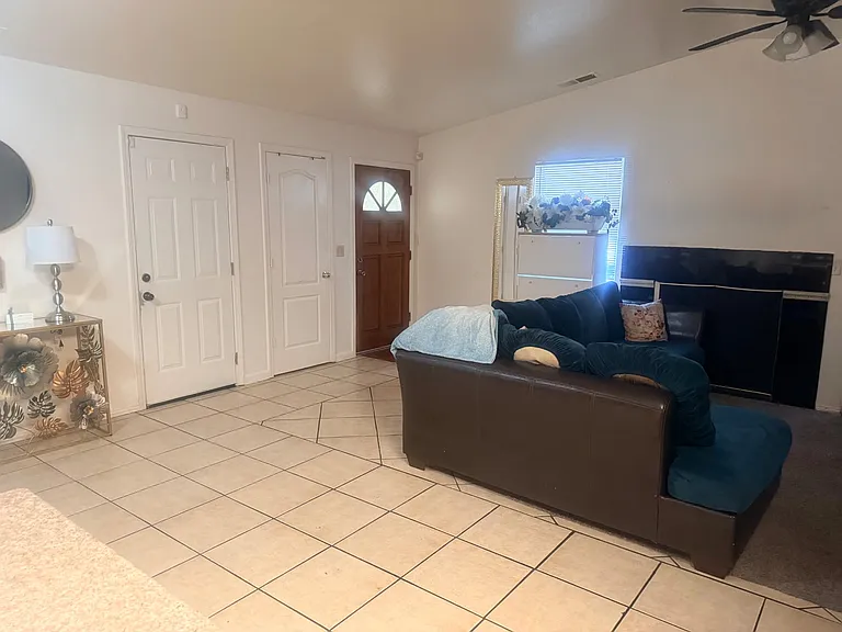 1471 Plumas St #1471 — Photo 8