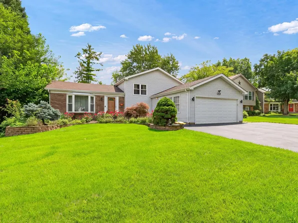 850 Silverwood Ct, Lake Zurich, IL 60047