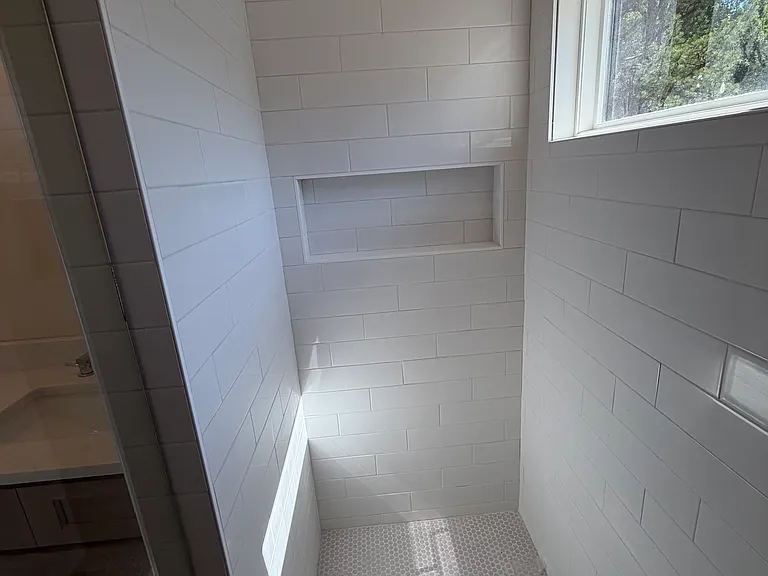 912 Chatham Ln — Photo 15
