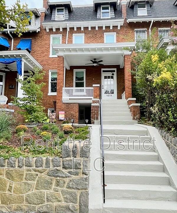 1st image of 4215 7th St NW