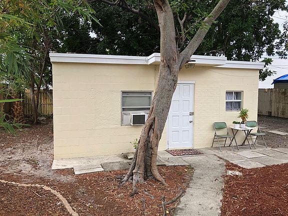 2nd image of 1025 N H Street
