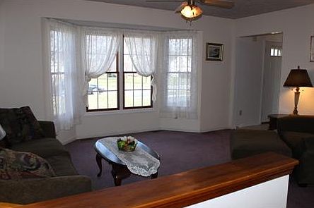 5th image of 42 Tearose Meadow Ln