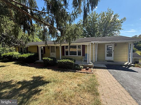 2nd image of 170 Aldrin Ln