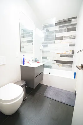 Rented by City Vista Inc | media 31