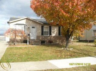 21519 Saint Gertrude St, Saint Clair Shores, MI 48081