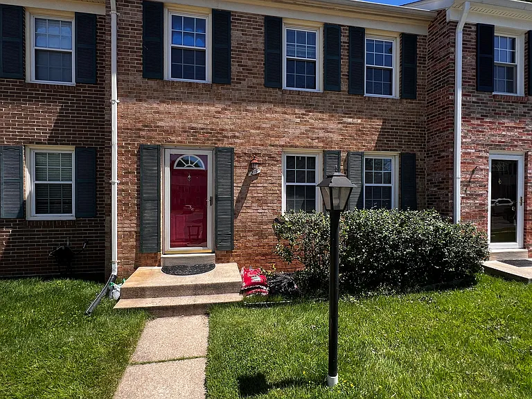 25 Marwood Ct — Photo 2