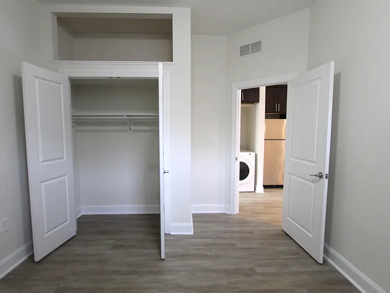 The Greenview — Photo 38
