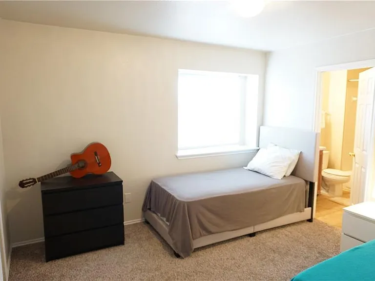 1911 Big Bend Dr — Photo 18