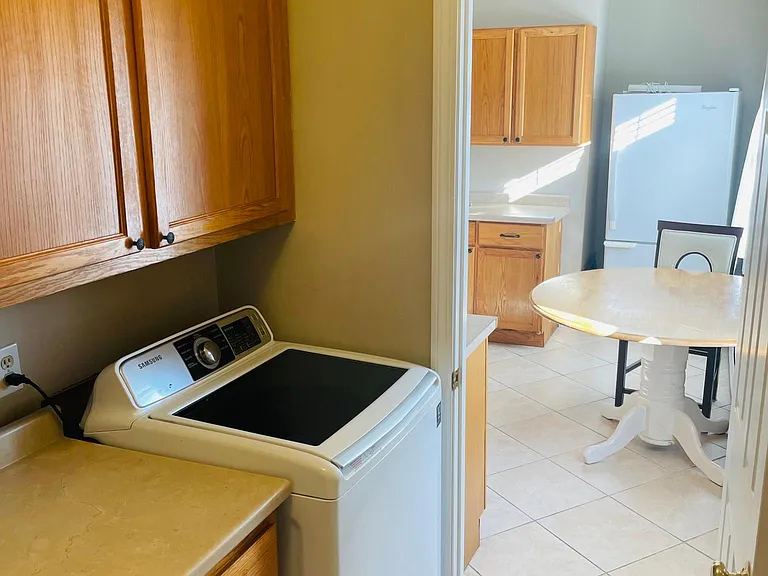 634 East St #2 — Photo 8