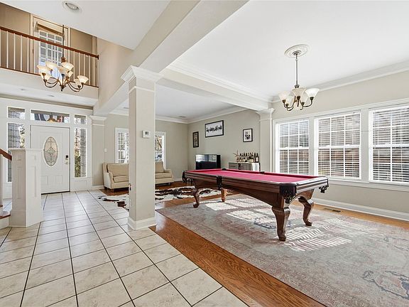 4th image of 2413 Enfield Rd