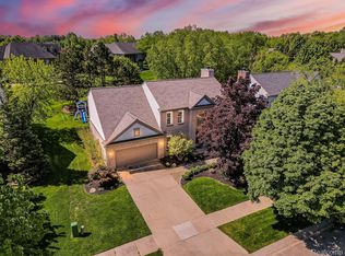 1682 Snowy Owl Ct, Rochester, MI 48307