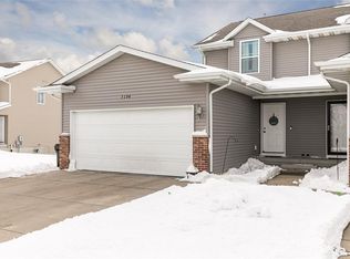 3104 Blackberry Cir SW, Cedar Rapids, IA 52404