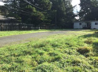 90936 Hollywood Ln, Coos Bay, OR 97420