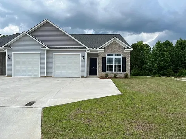 2500 Brookville Dr, Greenville, NC 27834