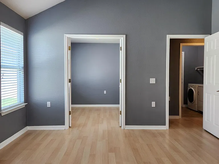 717 Sheraton Ave — Photo 23