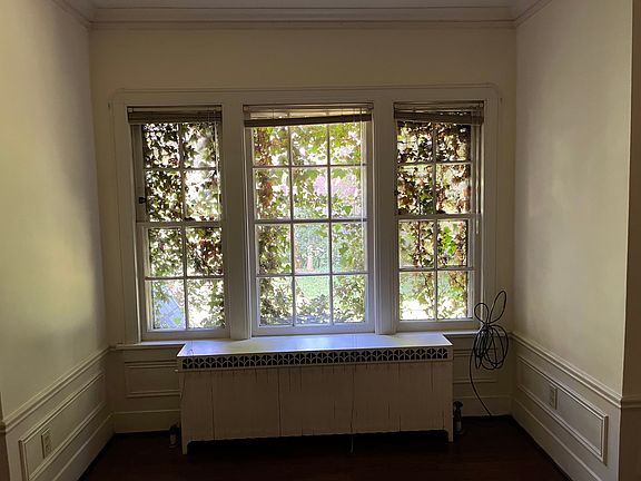 4th image of 33 Hodge Ave #1R