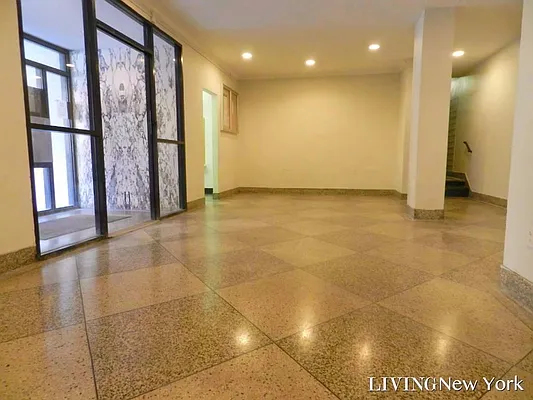 Rented by Living New York | media 16