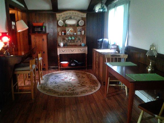 5th image of 156 Kelso Dr W