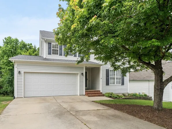 305 Holly Thorn Trce, Holly Springs, NC 27540