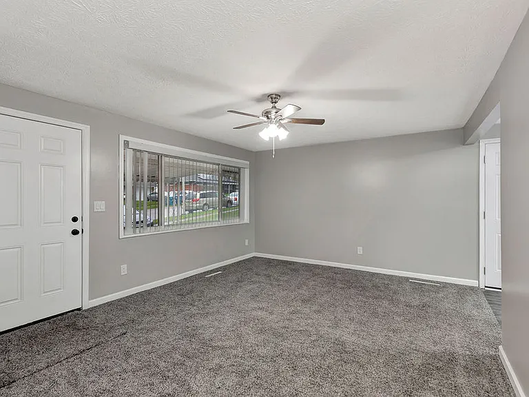4918 Neptune Ln — Photo 10