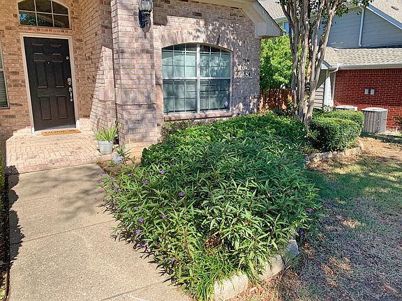 4th image of 524 Breton Dr