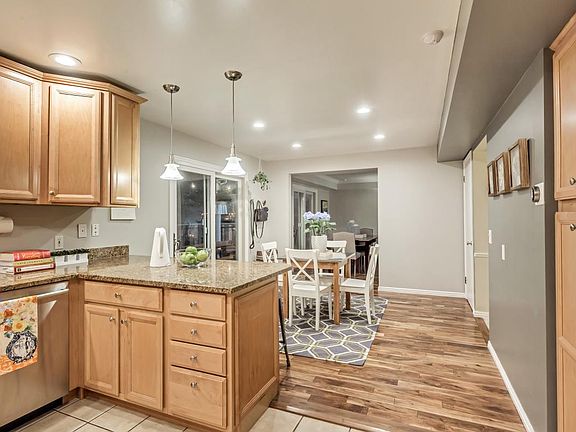 5th image of 4611 S Ledgemont Dr