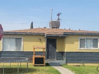2700 Arnold St, Bakersfield, CA, 93305