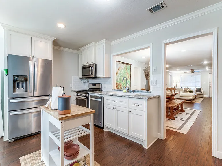 5110 Cochran St — Photo 11