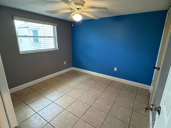 4th image of 3427 Pinon Dr