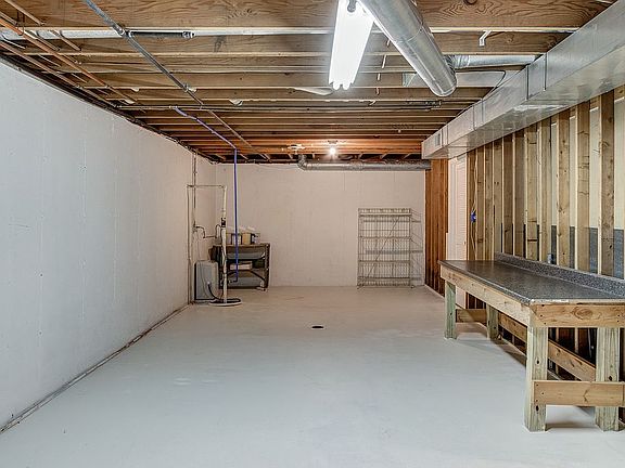 2nd image of 3747 Marseille Dr