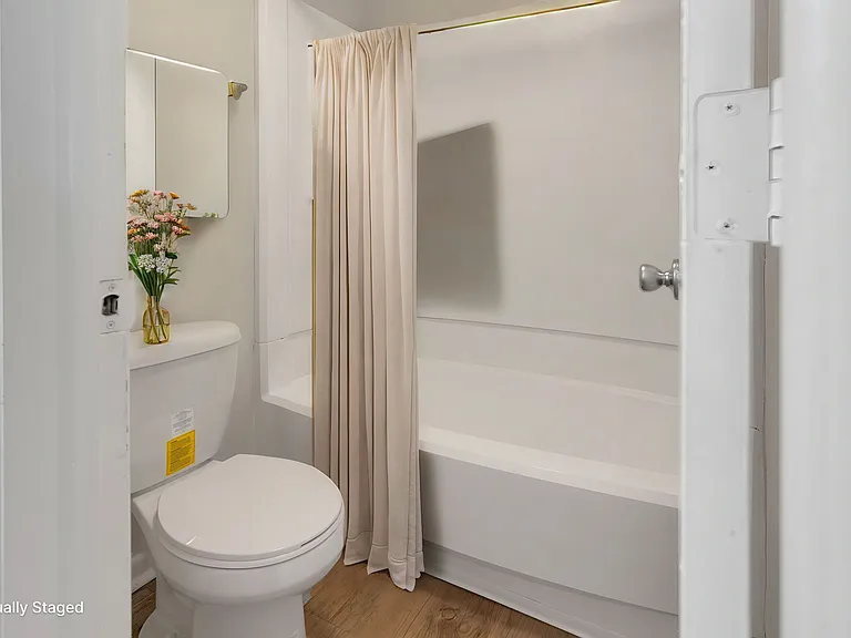 Timber Point Apartments — Photo 15