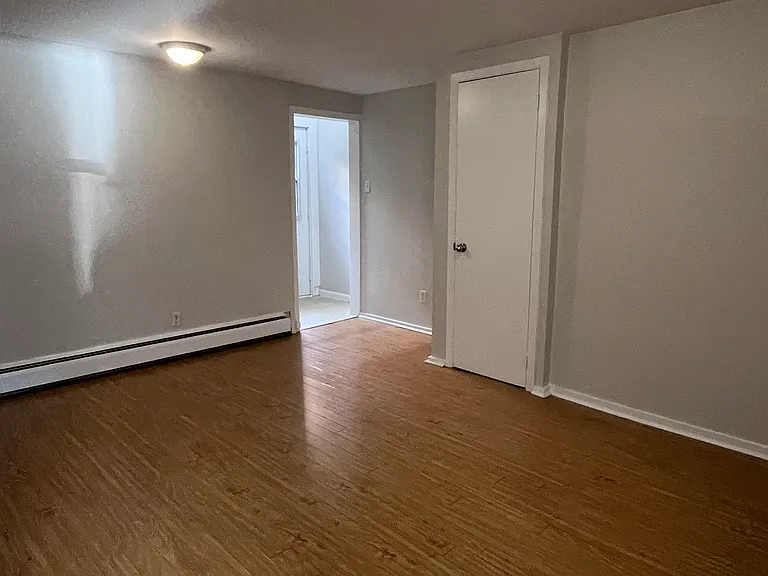 57 King St #9 — Photo 3