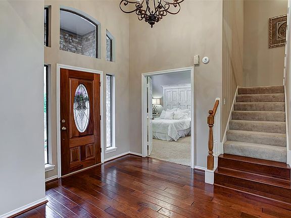 3rd image of 20330 Prince Creek Dr