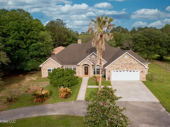 47 Mansfield Rd, Picayune, MS 39466