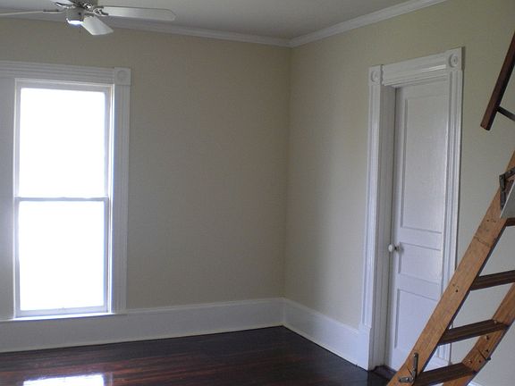5th image of 501 Lincoln Ave N