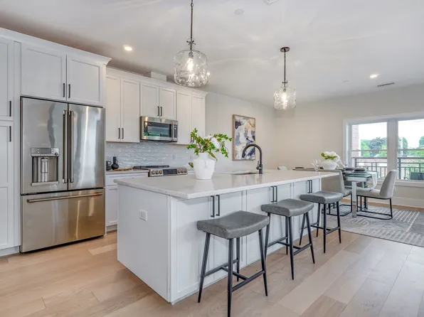 62 Foundry St #416, Wakefield, MA 01880