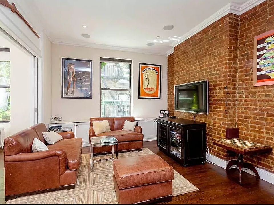 1st image of 80 Charles St #2R