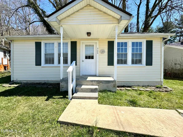 306 Poplar St NW, Norton, VA 24273