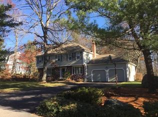 7 Cheney Pond Rd, Medfield, MA 02052