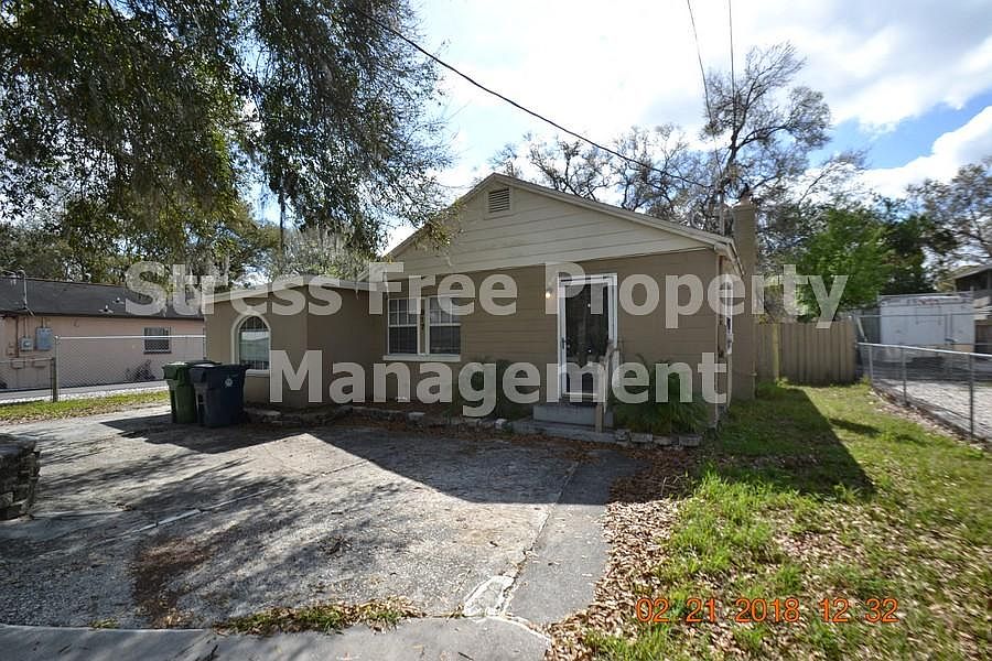 1st image of 917 Lotus Ave