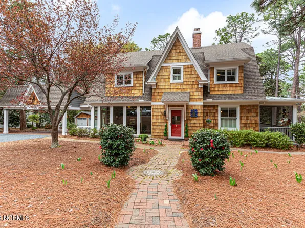 180 N Ridge Street, Southern Pines, NC 28387