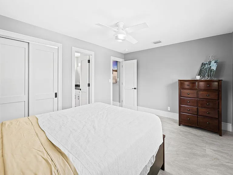 2754 NE 31st Ct — Photo 13
