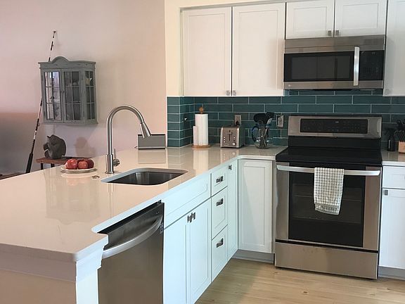 brand new stainless kitchen 