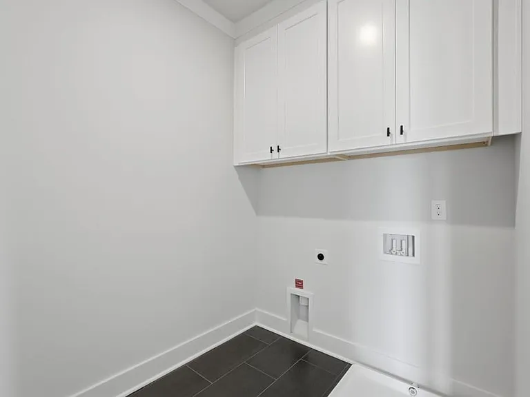 331 Orchid St — Photo 21