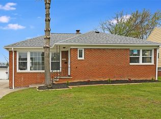 20621 Centuryway Rd, Maple Heights, OH 44137